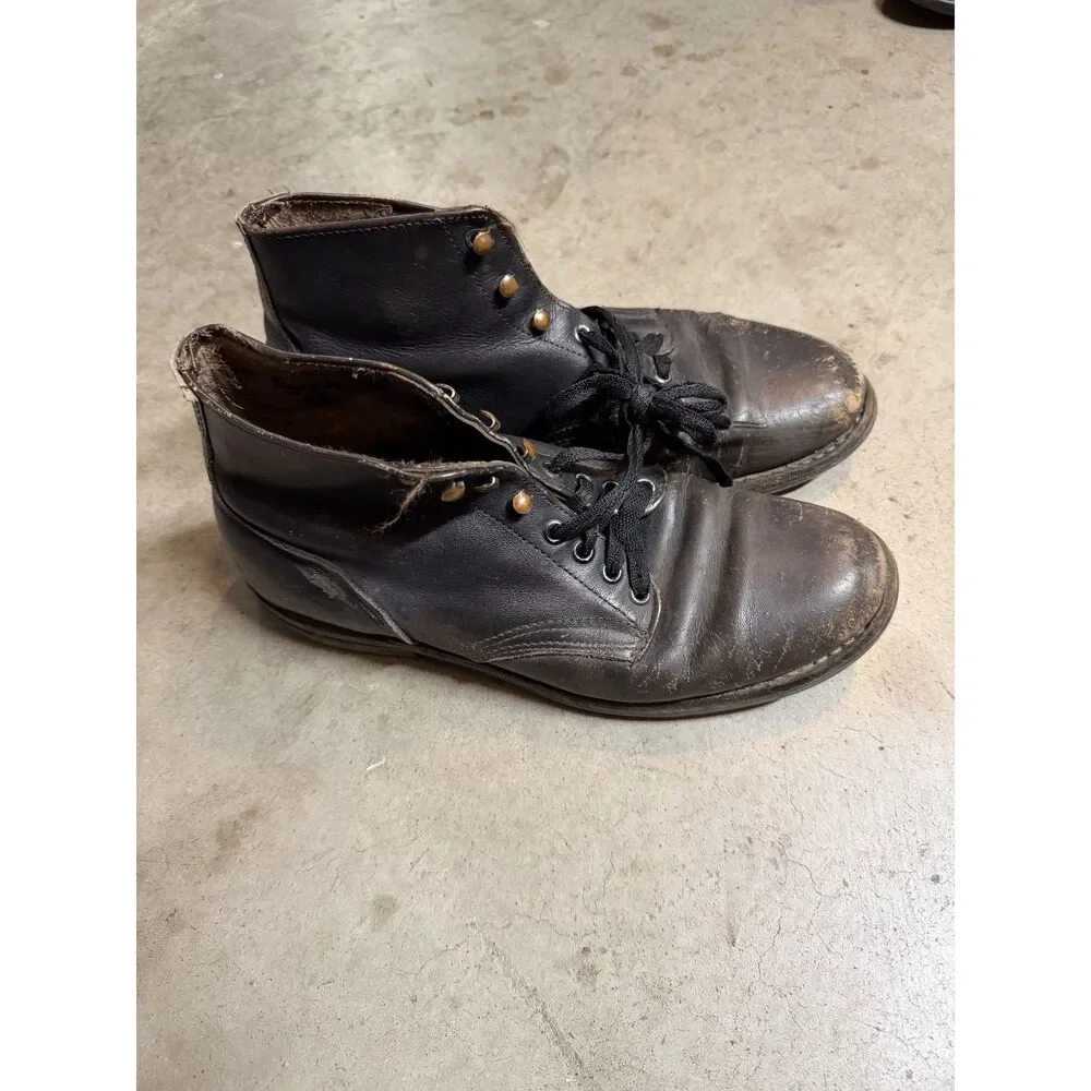 Mens Leather Work Boots - Size 8.5
